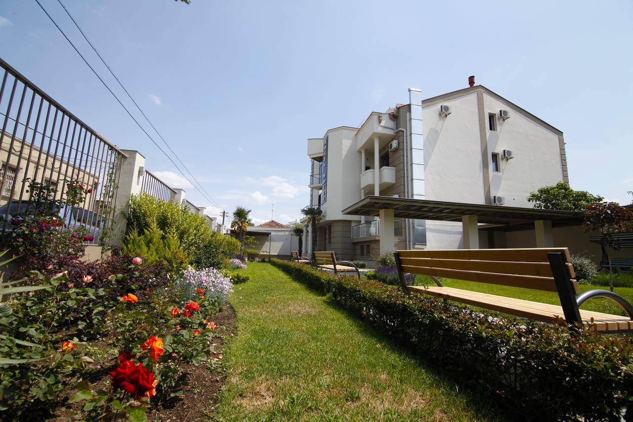 Hotel Doesi Tbilisi Exteriör bild